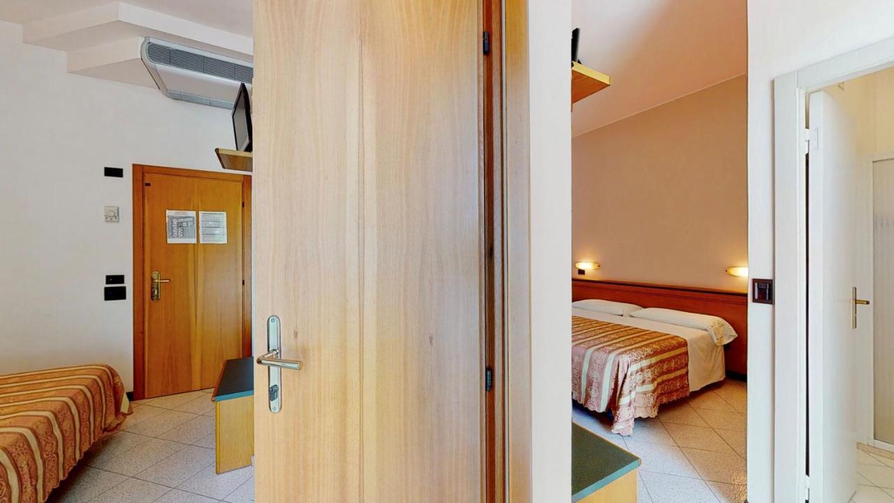 Hotel Excelsior Τσέρβια Εξωτερικό φωτογραφία