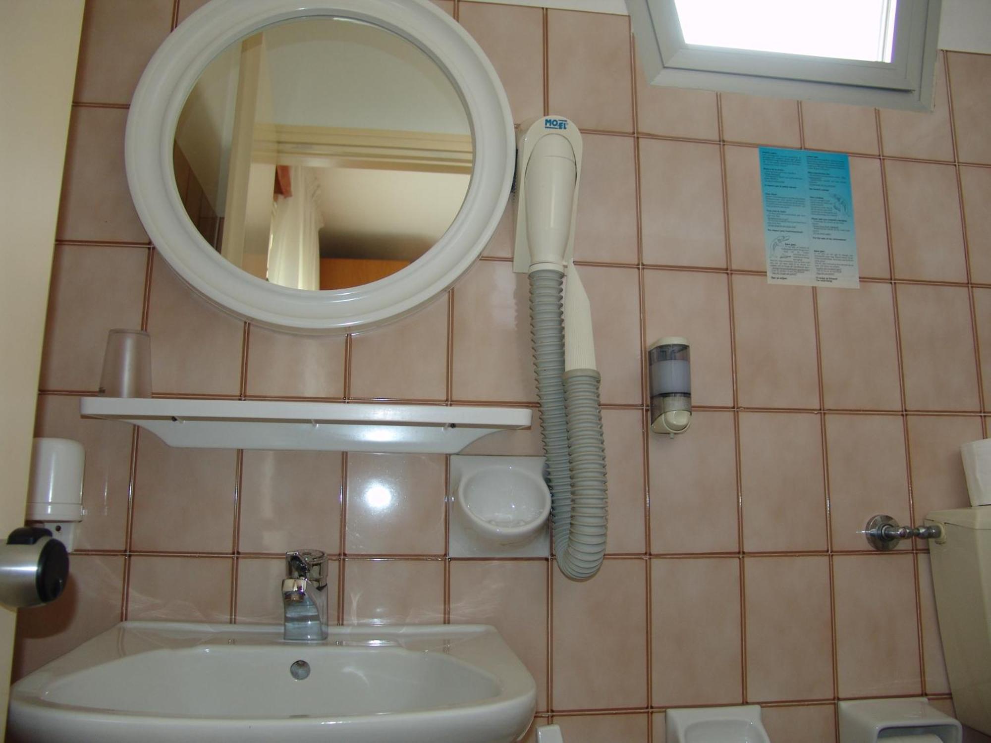 Hotel Excelsior Τσέρβια Δωμάτιο φωτογραφία